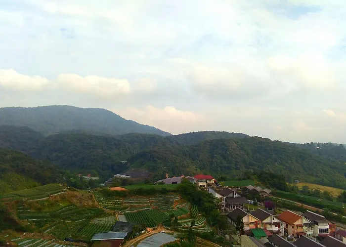 3 Rooms Apt @ Crown Imperial Court
